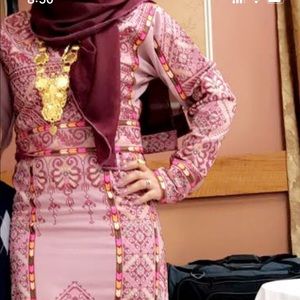 Palestinian Thobe